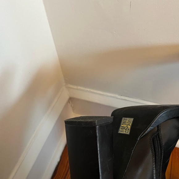 Jeffrey Campbell Taysha Tall Boot - Picture 8 of 14